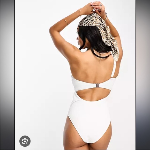 ASOS Bundle Fuller Bust Swimsuits - Picture 7 of 7